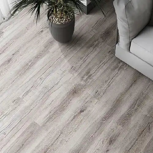 PISO-FLOTANTE-INSTALADO-OAK-GRIS